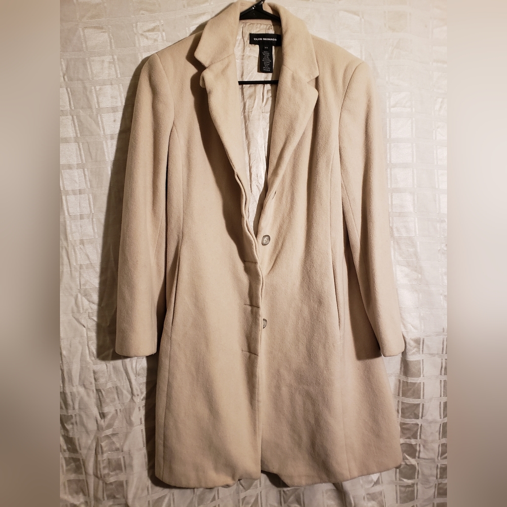 Cream Club Monaco Medium Coat
